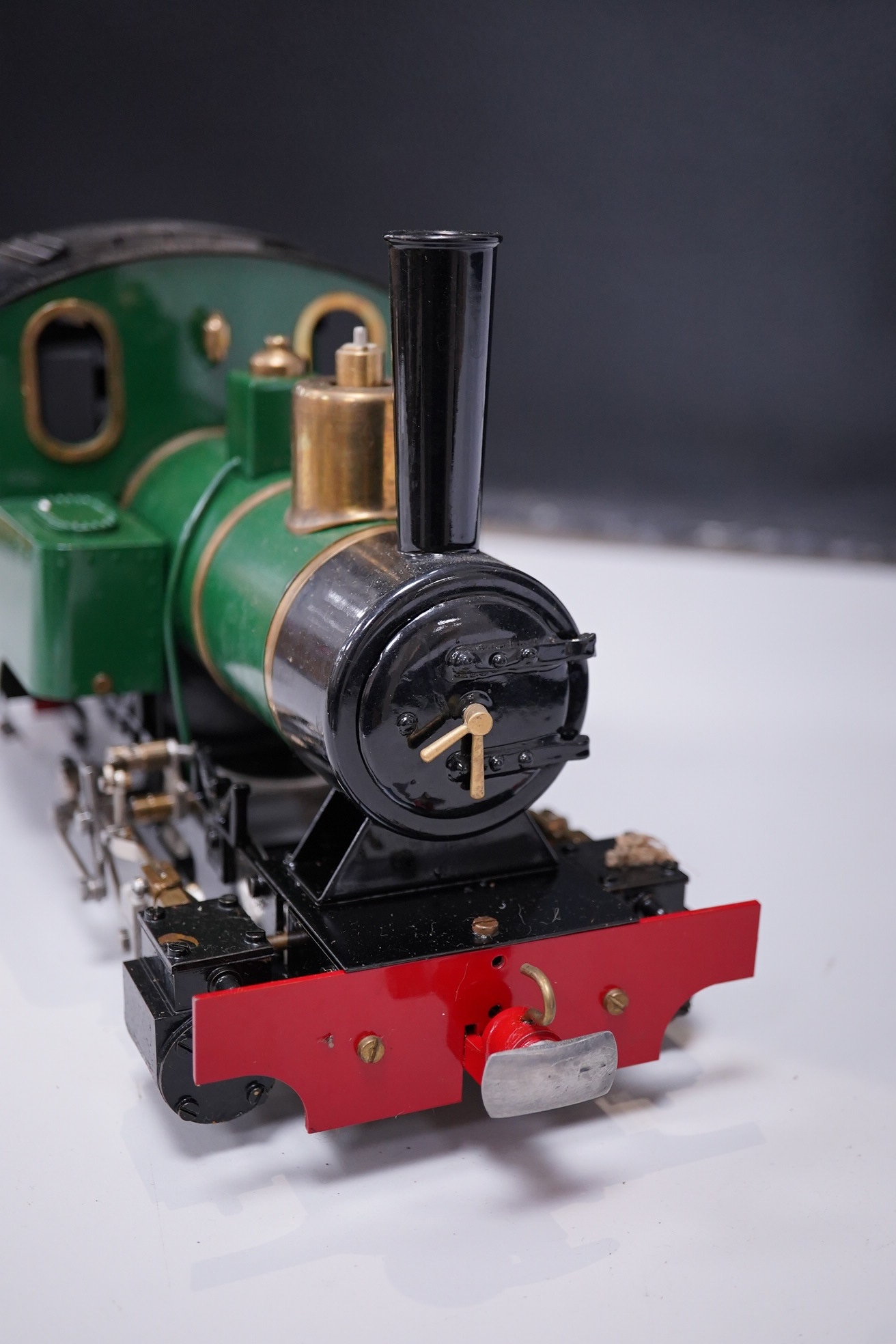 A Roundhouse 16mm scale live steam ‘Billy’, 0-4-0T gas fired locomotive set for 45mm track, with simplified Walschaerts type valve gear, in green livery, with owners handbook. Condition - good.